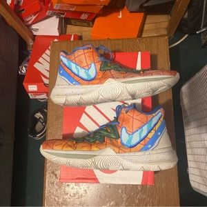Kyrie 5 SpongeBob Nike size 10